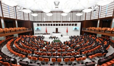 Muhalefetin TBMM’ye sunduğu asgari ücret ve yoksulluk ile ilgili önerileri, AK Parti ve MHP oylarıyla reddedildi