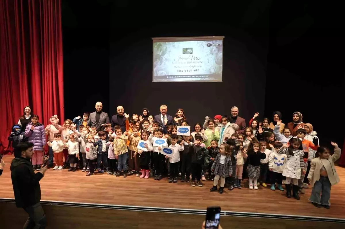 Kocaeli’de Kadınların Güçlenmesi İçin Anne Şehir Merkezleri Çalışmalarını Sürdürüyor